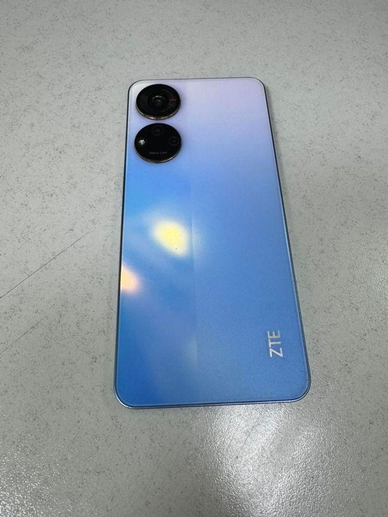 Дешево Zte blade v40s 6/128gb з ломбарду