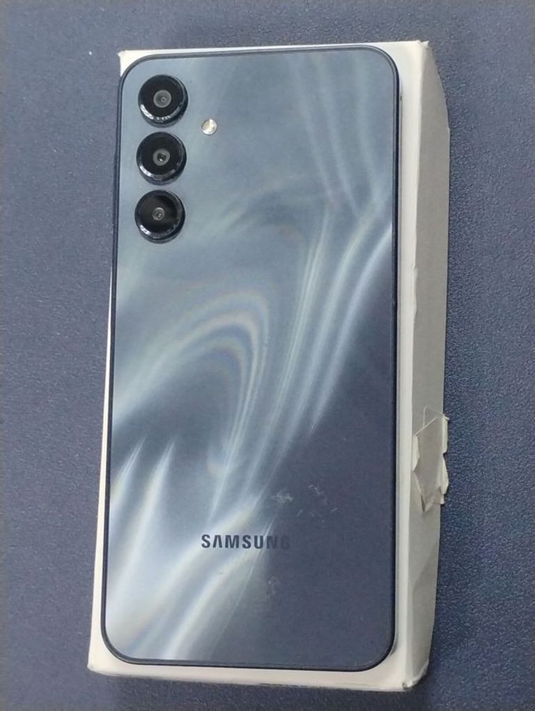 Оголошення Samsung galaxy a16 5g 4/128gb Б/У