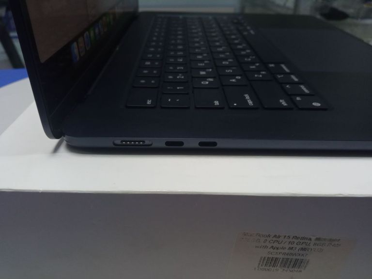 Дешево Apple macbook air 15" m3 2024 з ломбарду