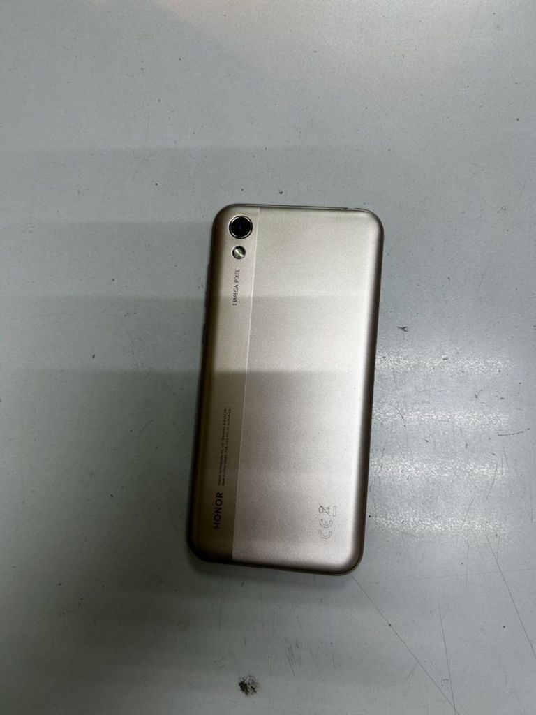 Дешево Huawei honor 8s 2/32gb ksa-lx9 з ломбарду