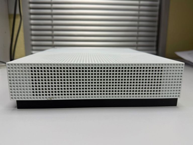 Microsoft Xbox One S 1TB Код:01-200876756. Зображення 5
