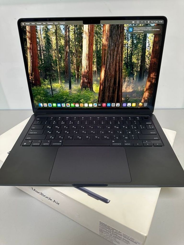 Купити Apple macbook air 13.6/ m2 / ram 16gb/ ssd 256gb/ gpu 8 core Б/У