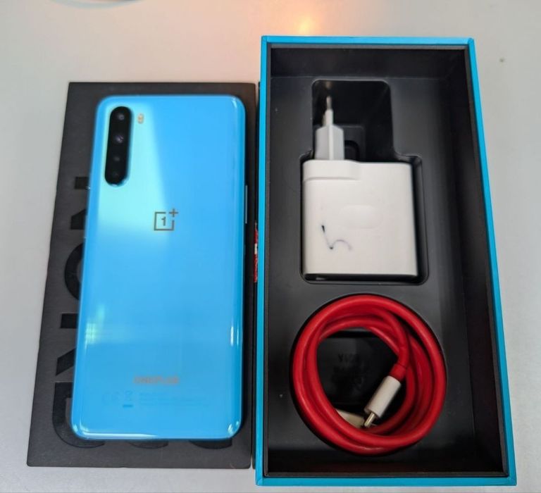 Оголошення Oneplus nord 1 ac2003 12/256gb Б/У