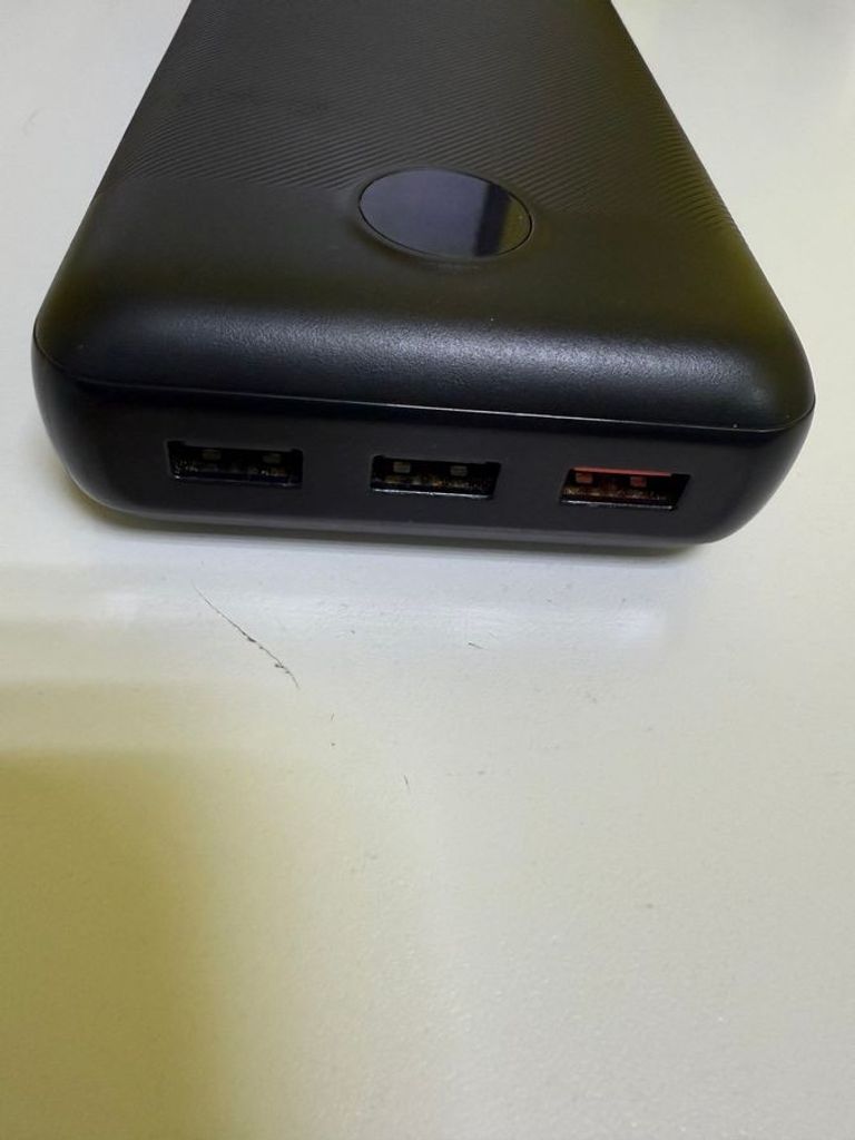 Дешево Veger v3008 l30 30000mah з ломбарду