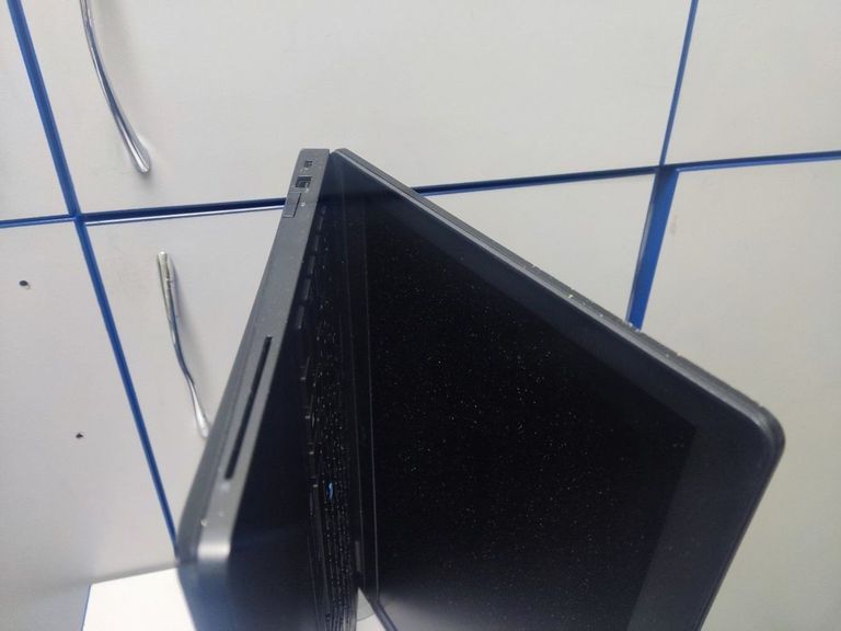 Dell 15/core i5 8350u ddr4/16gb ddr4/hdd *відсутній/ssd 256 gb/*інтегрована Код:01-200892166. Зображення 8