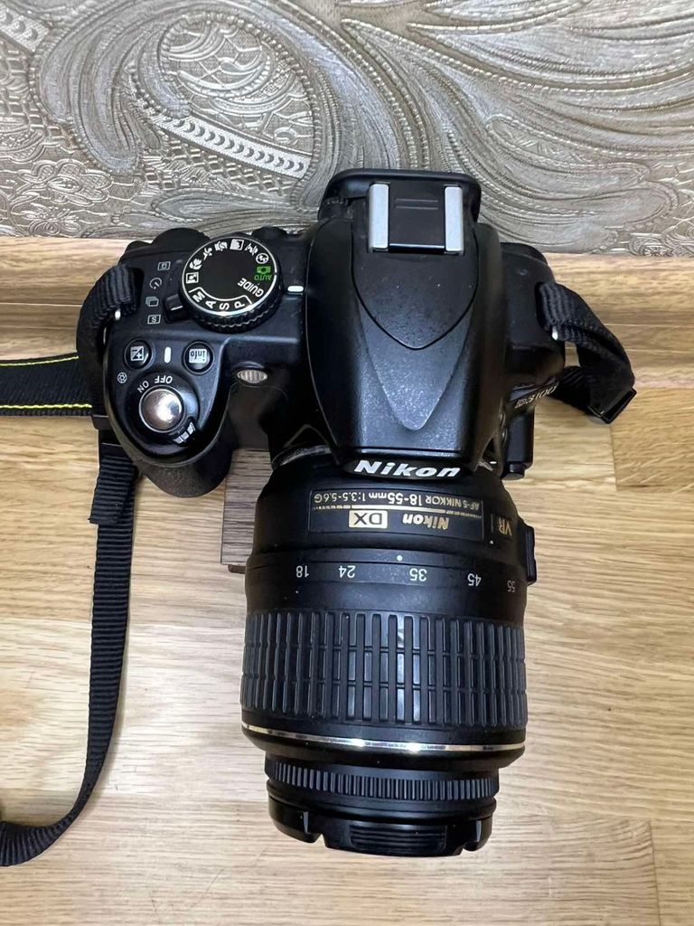 Nikon d3100 nikon nikkor af-s 18-55mm f/3.5-5.6g vr dx Код:null. Изображение 4