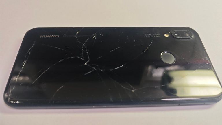 Huawei p20 lite 4/64gb Код:01-200919074. Изображение 8