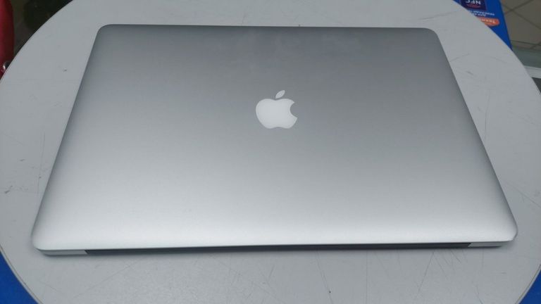 Дешиво Apple macbook pro a1398 15,4" core i7 2.2ghz/ram 16gb/ssd256gb/intel iris pro с ломбарда