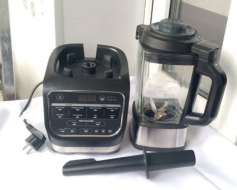 Дешево Блендер-суповарка Ninja Foodi Hot & Cold HB150EU з ломбарду