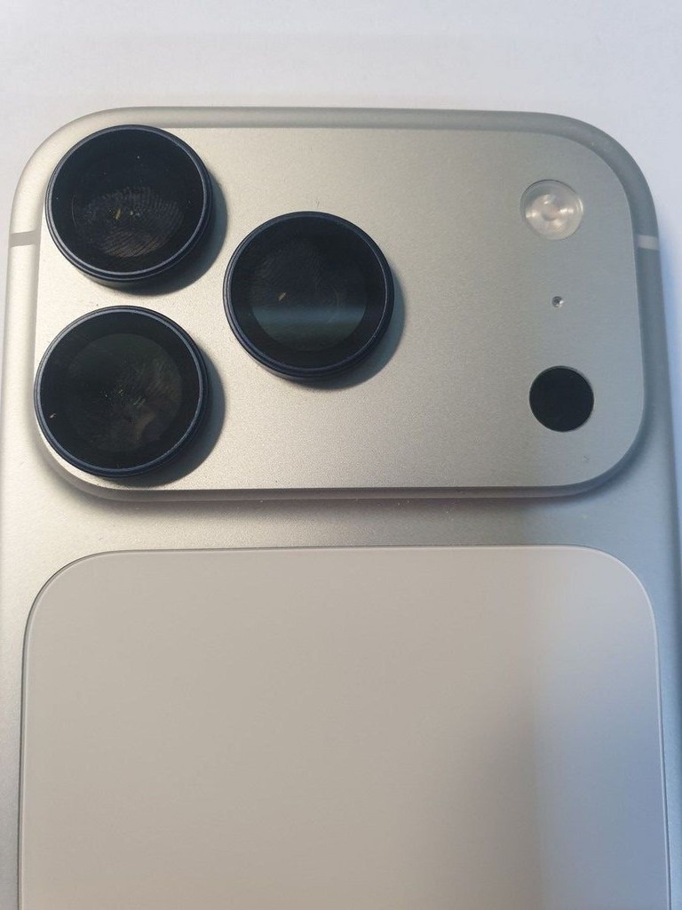 Apple iPhone 17 Pro 256GB Deep Blue (MG8J4) Код:01-200935943. Зображення 6