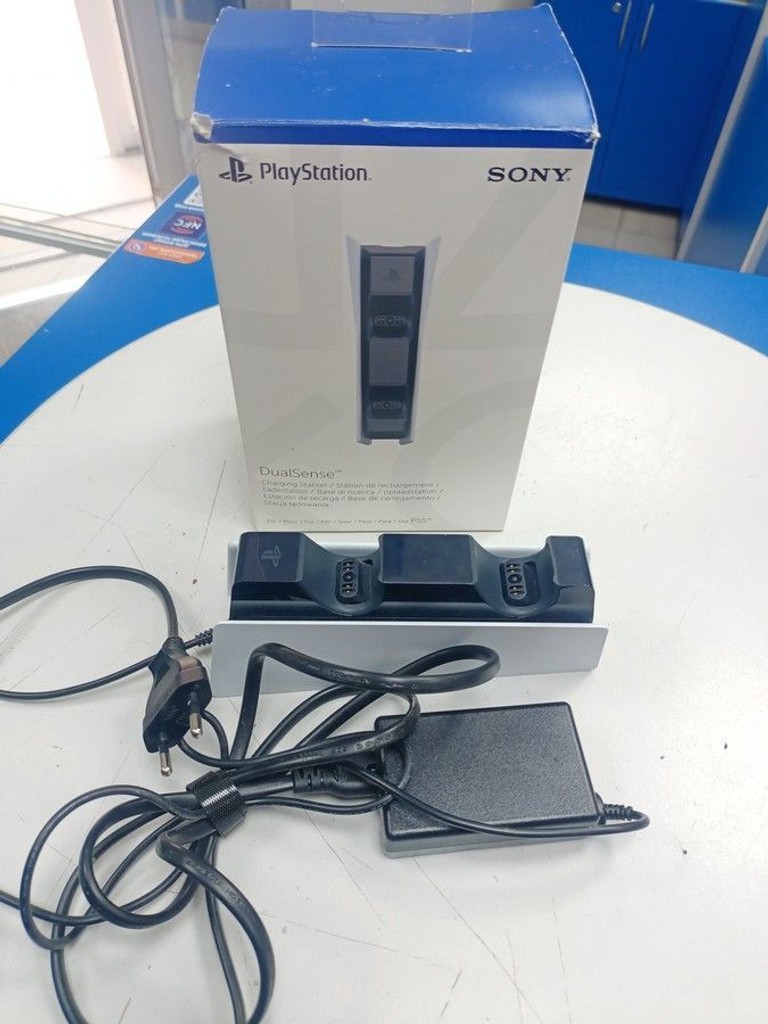 Купити Sony dualsense charging station cfi-zds1 Б/У