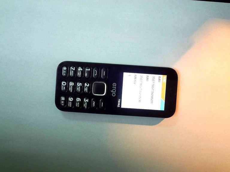 Дешево Ergo E241 Dual Sim Black з ломбарду