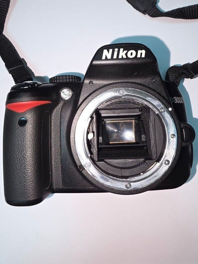 Nikon d3000 kit /af-s nikkor 18-55mm 1:3,5-5,6g vr dx Код:01-200986617. Зображення 6