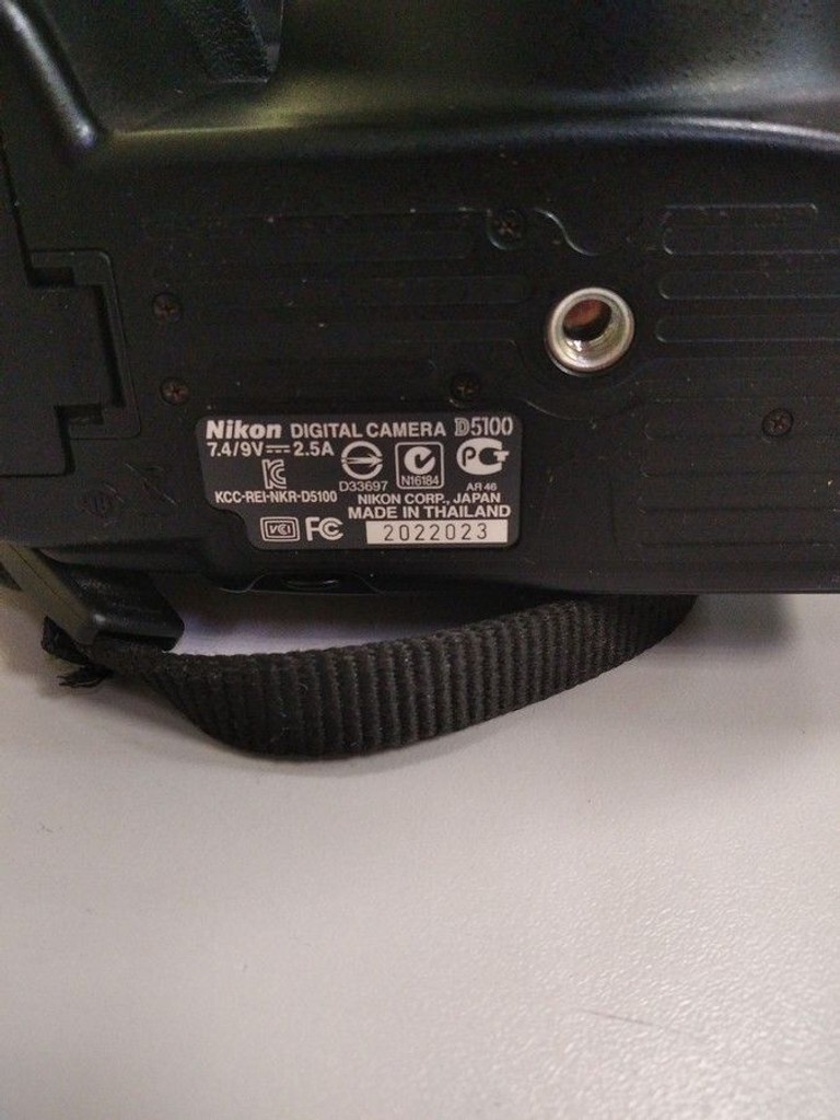 Розпродаж Nikon d5100 + nikon dx af-s nikkor 18-55mm 1:3,5-5,6g vr, продавець Техноскарб