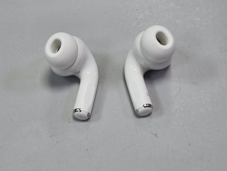 Apple airpods pro 2nd generation with magsafe charging case usb-c Код:01-201011690. Зображення 6