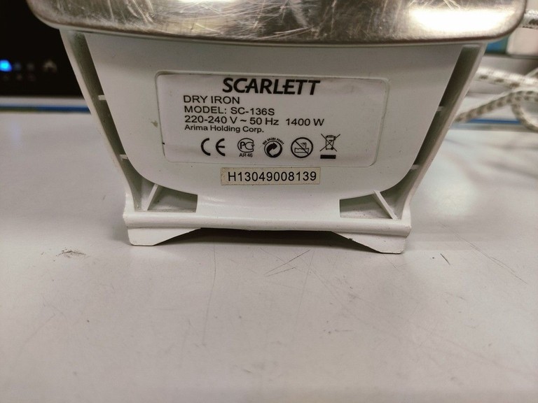 Распродажа Scarlett SC-1136S, продавец Техноскарб