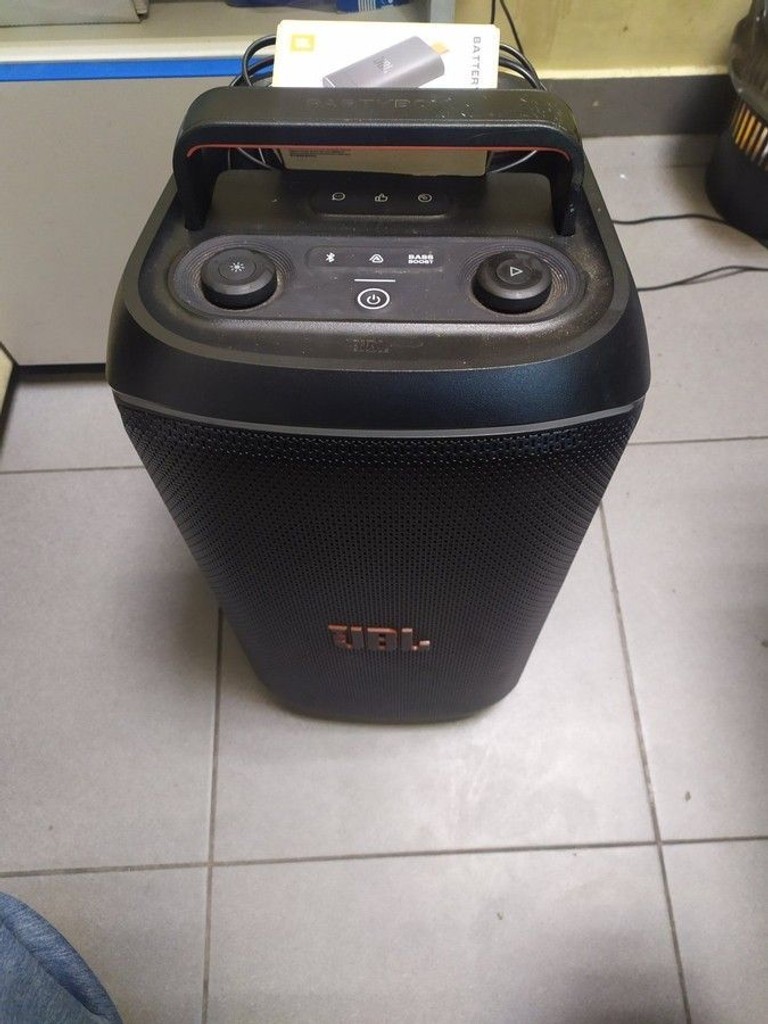 Дешиво Jbl partybox club 120 с ломбарда