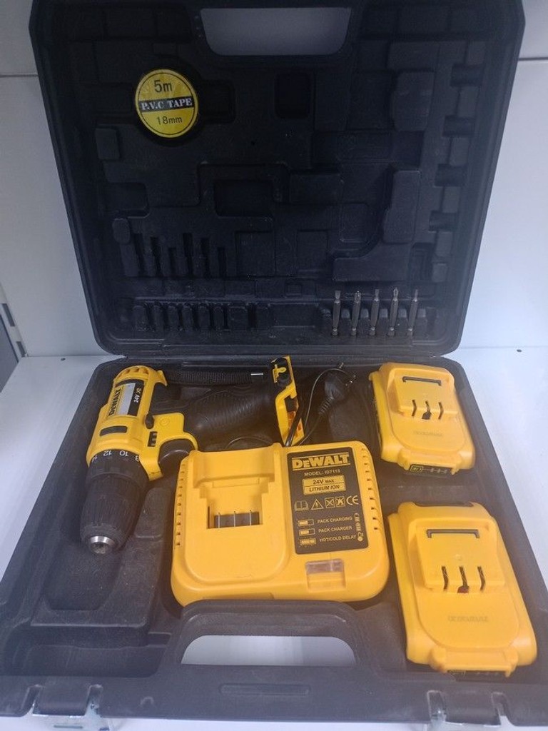 Оголошення Dewalt Копія dcd791 2акб зп набір Б/У