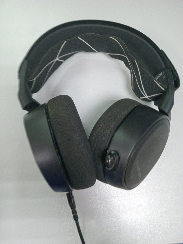 Оголошення Steelseries arctis 9 Б/У