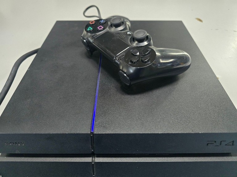 Купити Sony playstation 4 slim 500gb Б/У