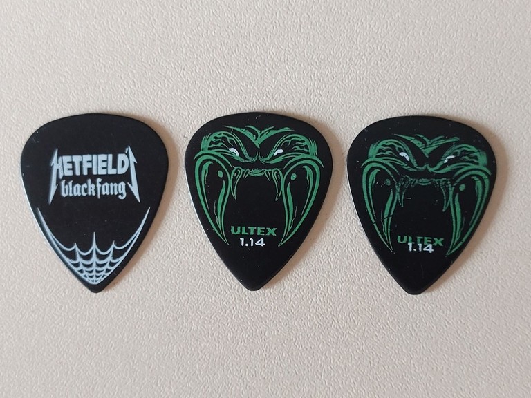 Оголошення Медіатори Dunlop Hetfield signature (3шт) Б/У