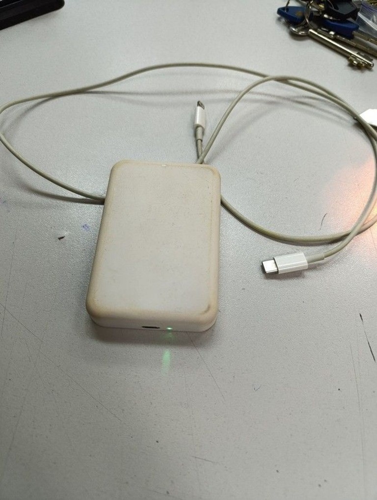 Оголошення Без Виробника ple magsafe 5000mah Б/У