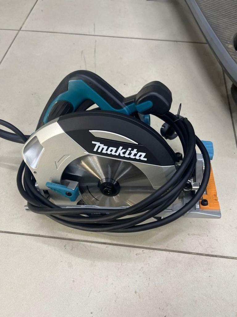 Купити Makita HS7101 Б/У