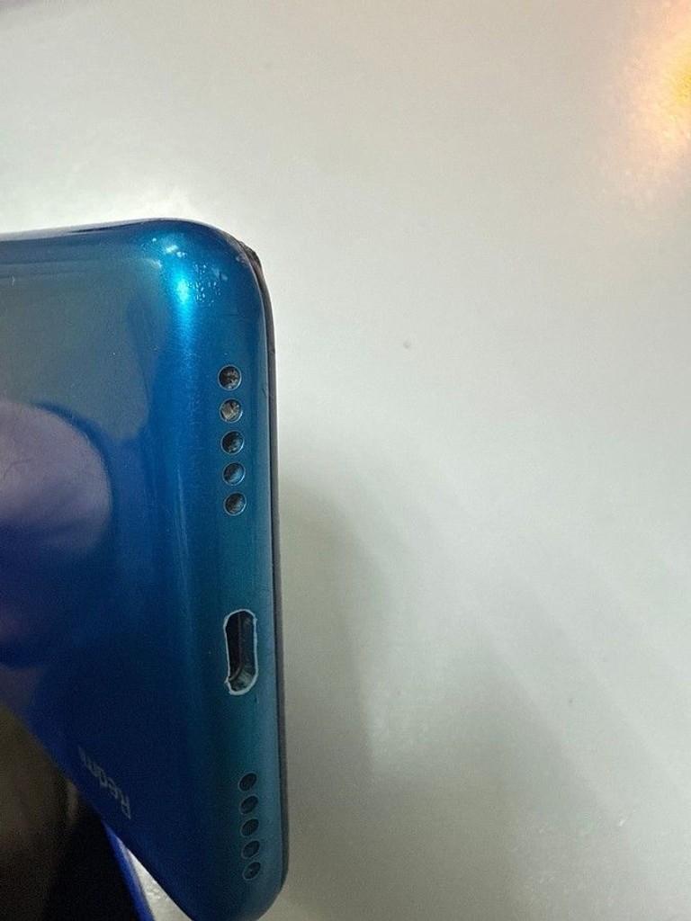 Оголошення Xiaomi Redmi 7a 2/32GB Black Б/У