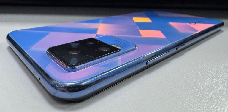 Vivo v21e 8/128gb Код:01-201175086. Зображення 5