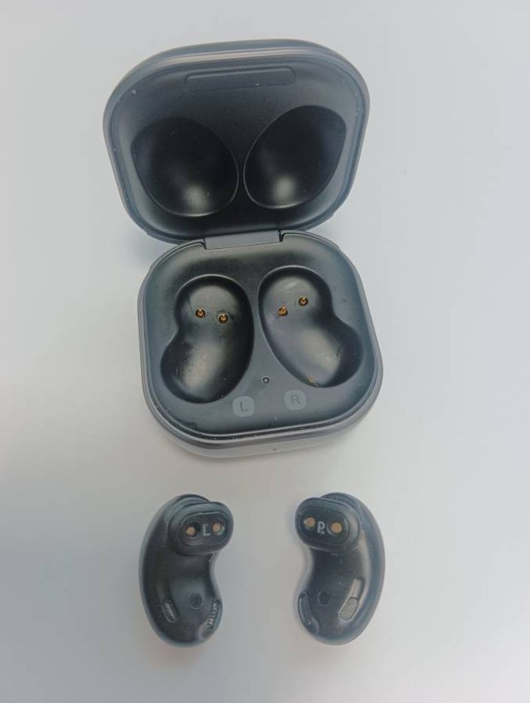 Samsung galaxy buds live