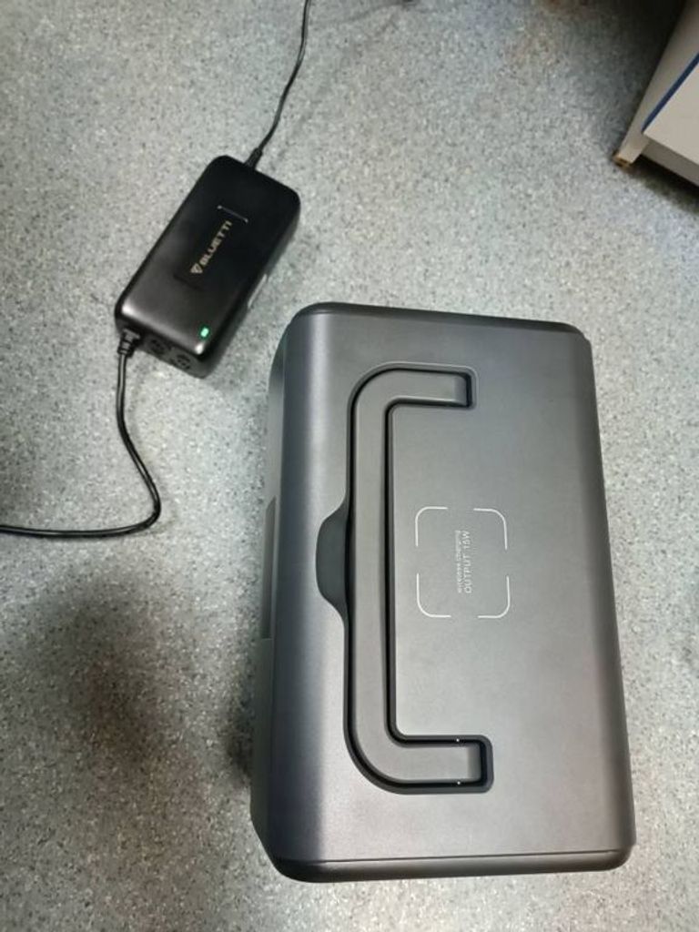 Дешево Bluetti poweroak eb70 з ломбарду