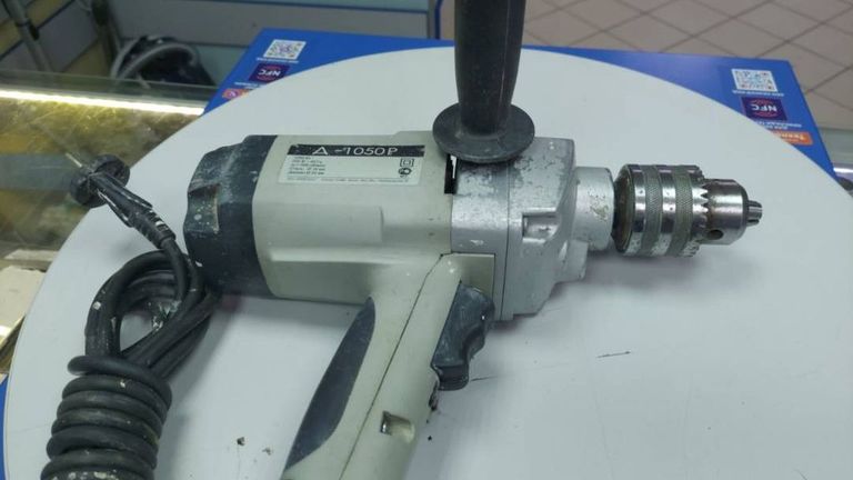 Дешево Интерскол д-1050р з ломбарду