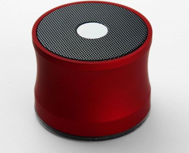Купить Портативная беспроводная Bluetooth колонка EWA A109 Mini Red. Б/У. Б/У