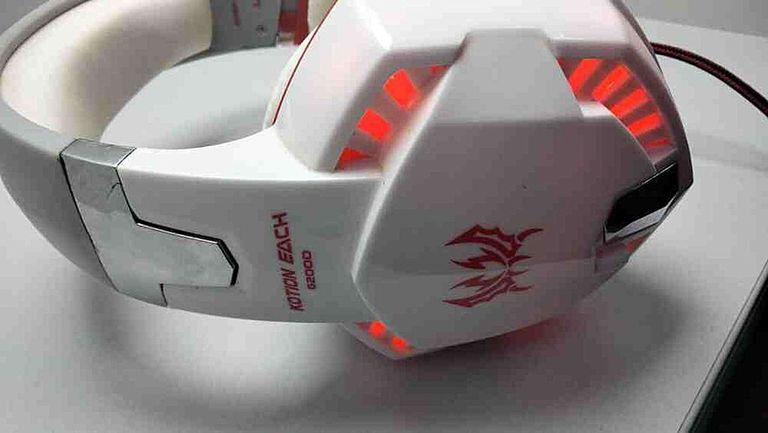 Оголошення Kotion Each G2000 Black/Red (G2000BR) Б/У