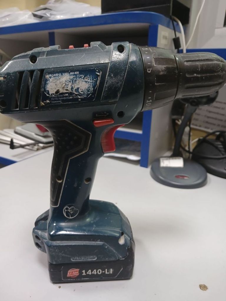 Дешиво Bosch gsr 1440-li 1акб с ломбарда