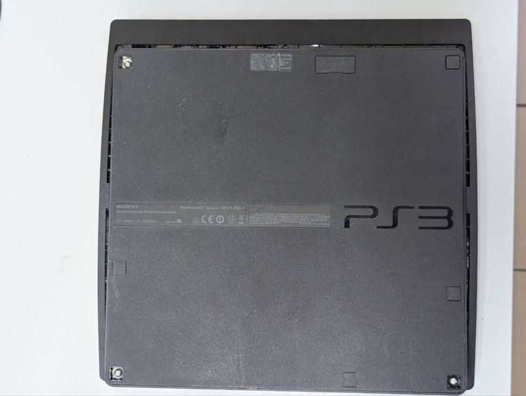 Sony playstation 3 slim 320gb Код:01-200540423. Изображение 6