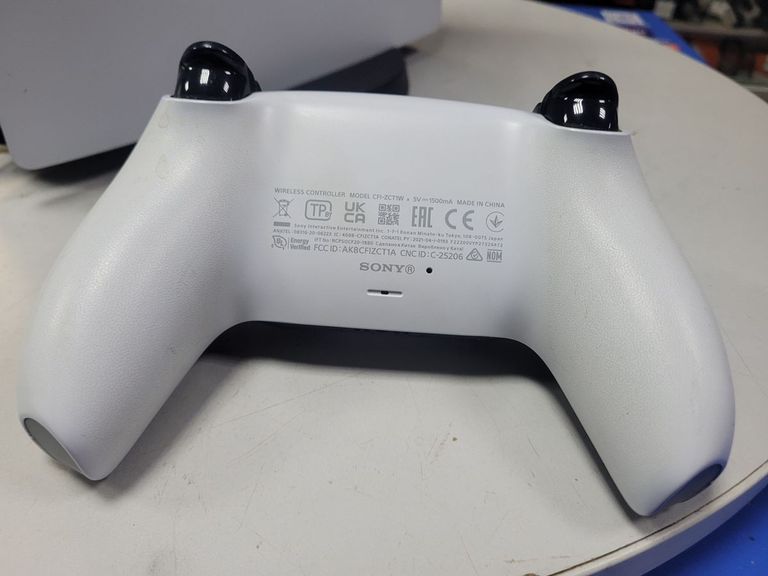 Дешиво Sony PlayStation 5 Digital Edition 825GB с ломбарда