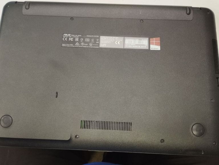 Дешиво Asus pentium n4200 1,1ghz/ ram4gb/ hdd500gb/video gf 810m с ломбарда