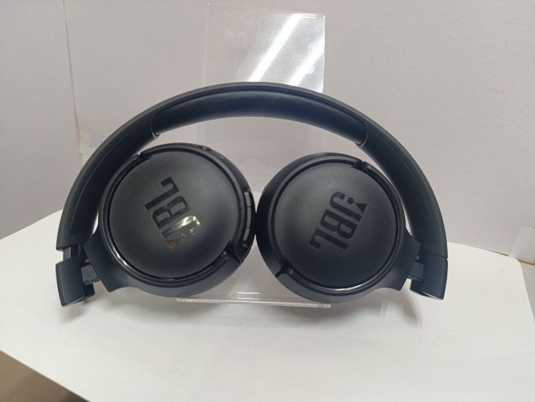 Дешиво Jbl tune 510bt с ломбарда