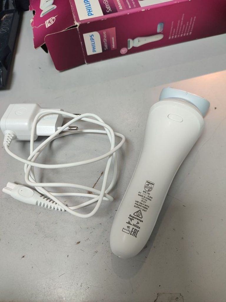 Дешево Philips satinshave brl130 з ломбарду