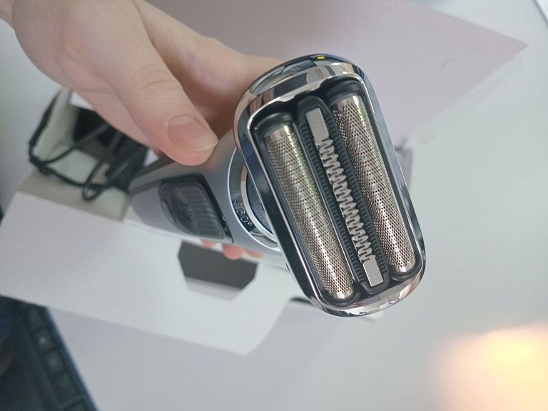 Дешево Braun Series 7 71-S1000s з ломбарду
