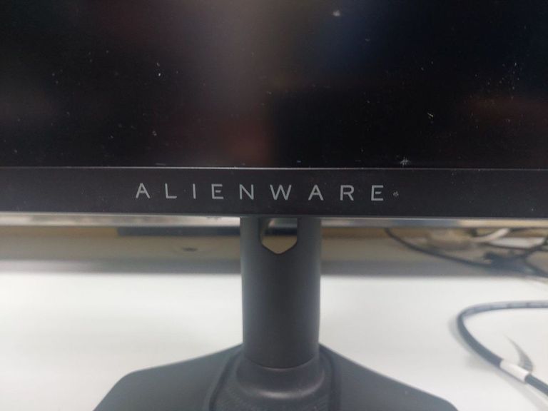 Alienware aw2724dm Код:01-200777892. Изображение 5
