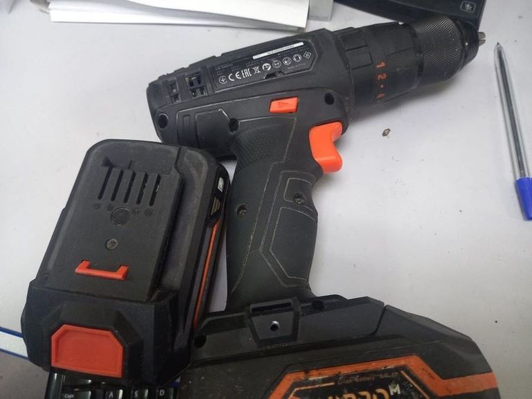 Оголошення Dnipro-M cd-200th 2акб 2ah зп fc-230 Б/У