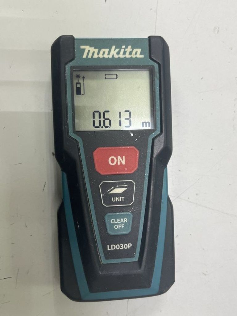 Дешево Makita LD030P з ломбарду