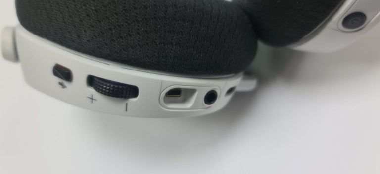 Дешиво Steelseries arctis pro с ломбарда