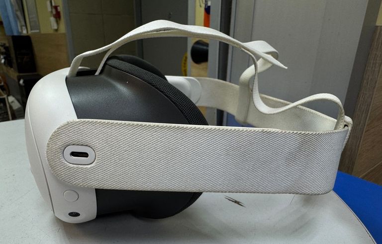 Дешево Oculus meta quest 3 512gb з ломбарду