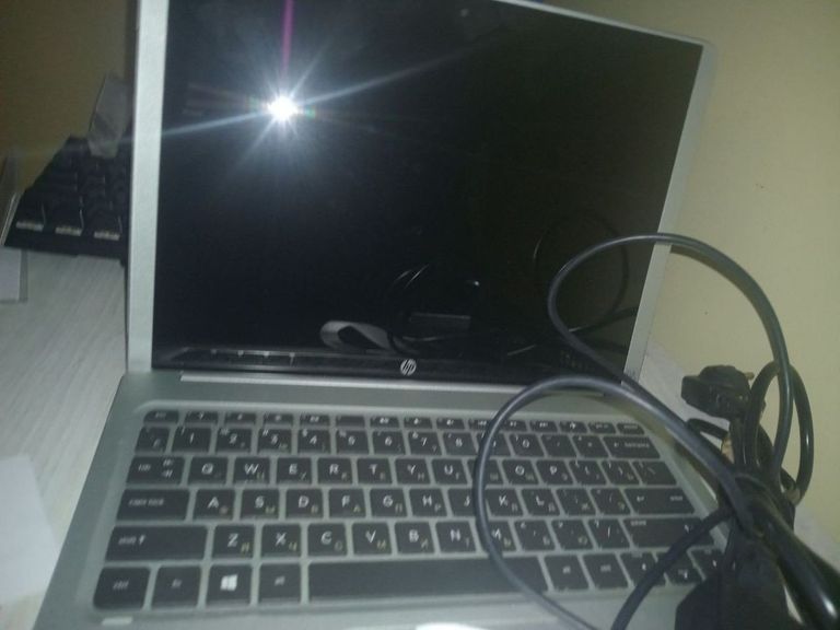 Оголошення Hp 12/core m3-6y30 ddr3/4gb ddr3/hdd *відсутній/ssd 128 gb/*інтегрована Б/У