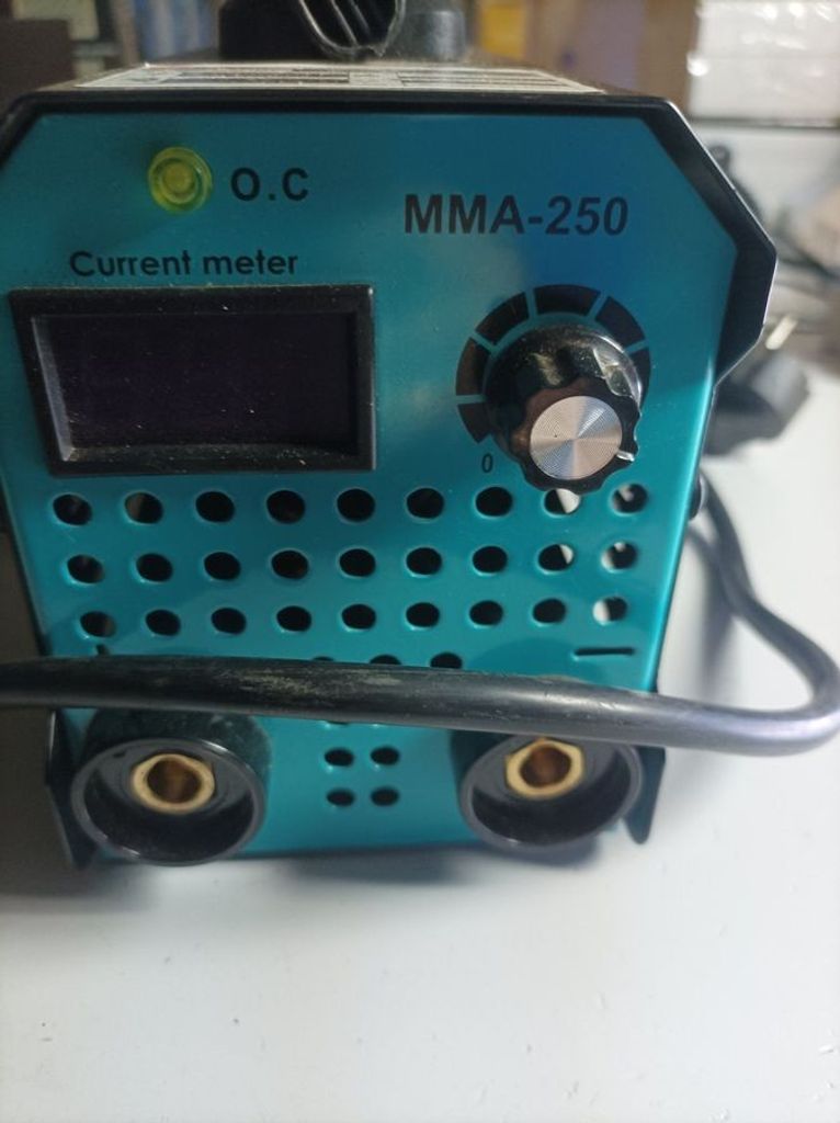 Дешиво Revolt MMA 250 с ломбарда