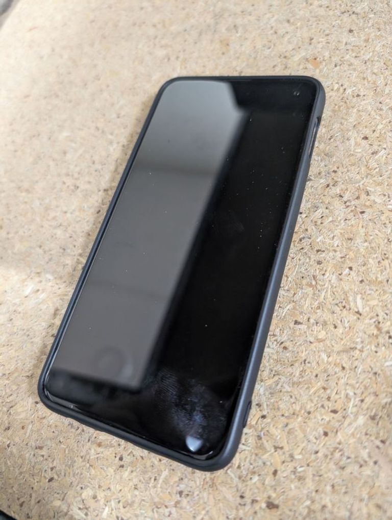 Дешиво Samsung galaxy s10e sm-g970 ds 6/128gb с ломбарда