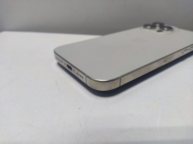 Apple iphone 16 pro max 256gb Код:01-200819051. Зображення 12